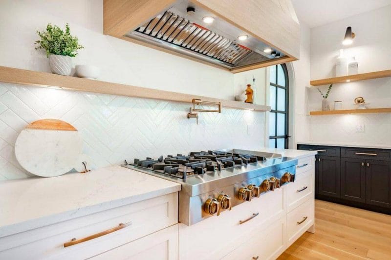 Kitchen remodeling